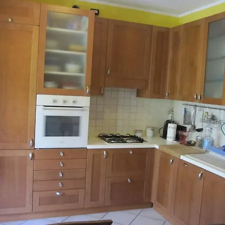 Raffinato Comodo Ντεζεντσάνο ντελ Γκάρντα